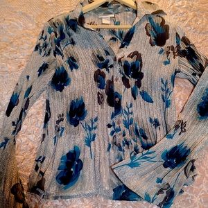 Women’s Medium wrinkle blouse